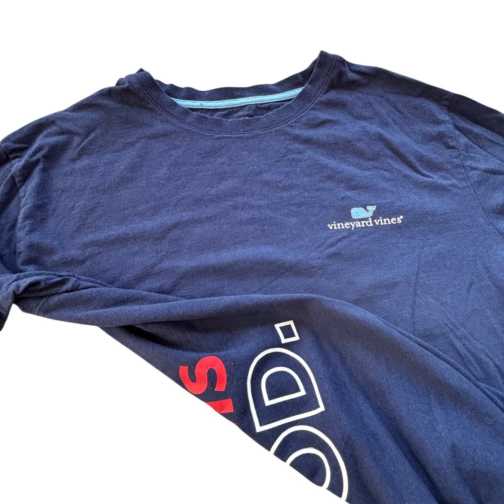 Vineyard Vines T-Shirt Mens Large Navy Blue Whale Logo Graphic Preppy